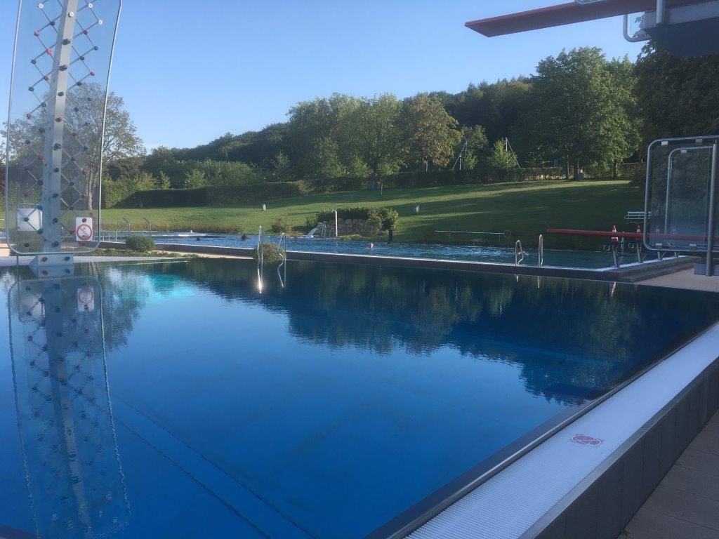 Kommunalpolitik, SPD-Politik, Schwimmbad, Kulturelle Einrichtungen, Sportstätten, Freizeitstätten, Sportbad, Badeanstalt