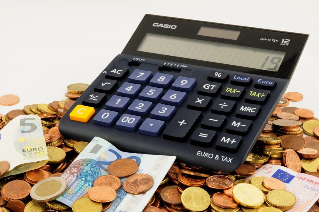 finanzen, Haushalt, Haushaltsausschuss, Stadtrat, Beschluss, Geldmittel, Zuschüsse, Steuern, Einnahmen, Ausgaben
