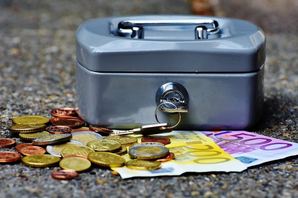 finanzen, Haushalt, Haushaltsausschuss, Stadtrat, Beschluss, Geldmittel, Zuschüsse, Steuern, Einnahmen, Ausgaben